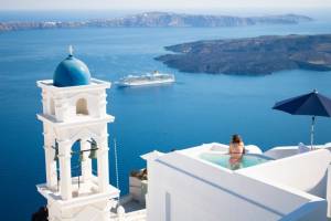 TUI: Ελλάδα και Κύπρος μεταξύ των καλά προετοιμασμένων χωρών για θερινό τουρισμό