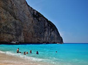Δύο ελληνικές παραλίες στις 50 καλύτερες του κόσμου (vids+pics)