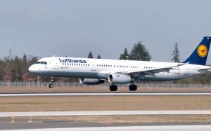 Lufthansa: Ακυρώνει πάνω από 20.000 πτήσεις λόγω κορονοϊού