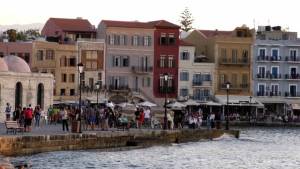 Υψηλού εισοδηματικού επιπέδου οι τουρίστες της δυτικής Κρήτης, σύμφωνα με έρευνα
