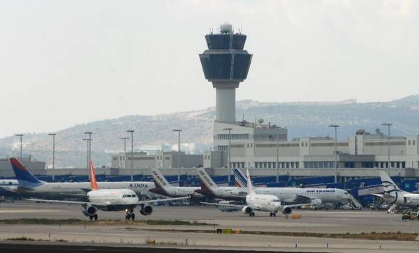 Ρεκόρ επιβατικής κίνησης στα ελληνικά αεροδρόμια το 10μηνο του 2015