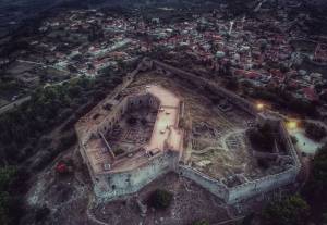 Χλεμούτσι - Το όμορφο κάστρο της Ηλείας (Βίντεο+φωτογραφίες)