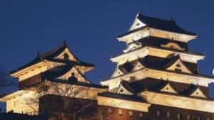Ιαπωνία: Ξύλινο κάστρο των Σαμουράι έγινε ξενοδοχείο (pics)
