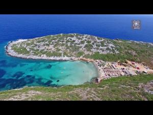 Ένας κρυφός παράδεισος στην άκρη της Ελλάδας... (video)