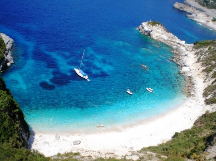 Top 10 παραλίες για αξέχαστες βουτιές στη Σέριφο