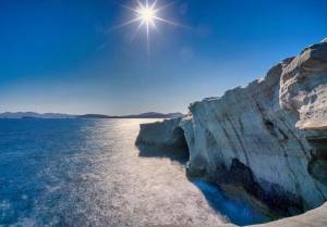 Lonely Planet: Το Σαρακήνικο στη Μήλο ανάμεσα στις 20 καλύτερες παραλίες του κόσμου (pics)