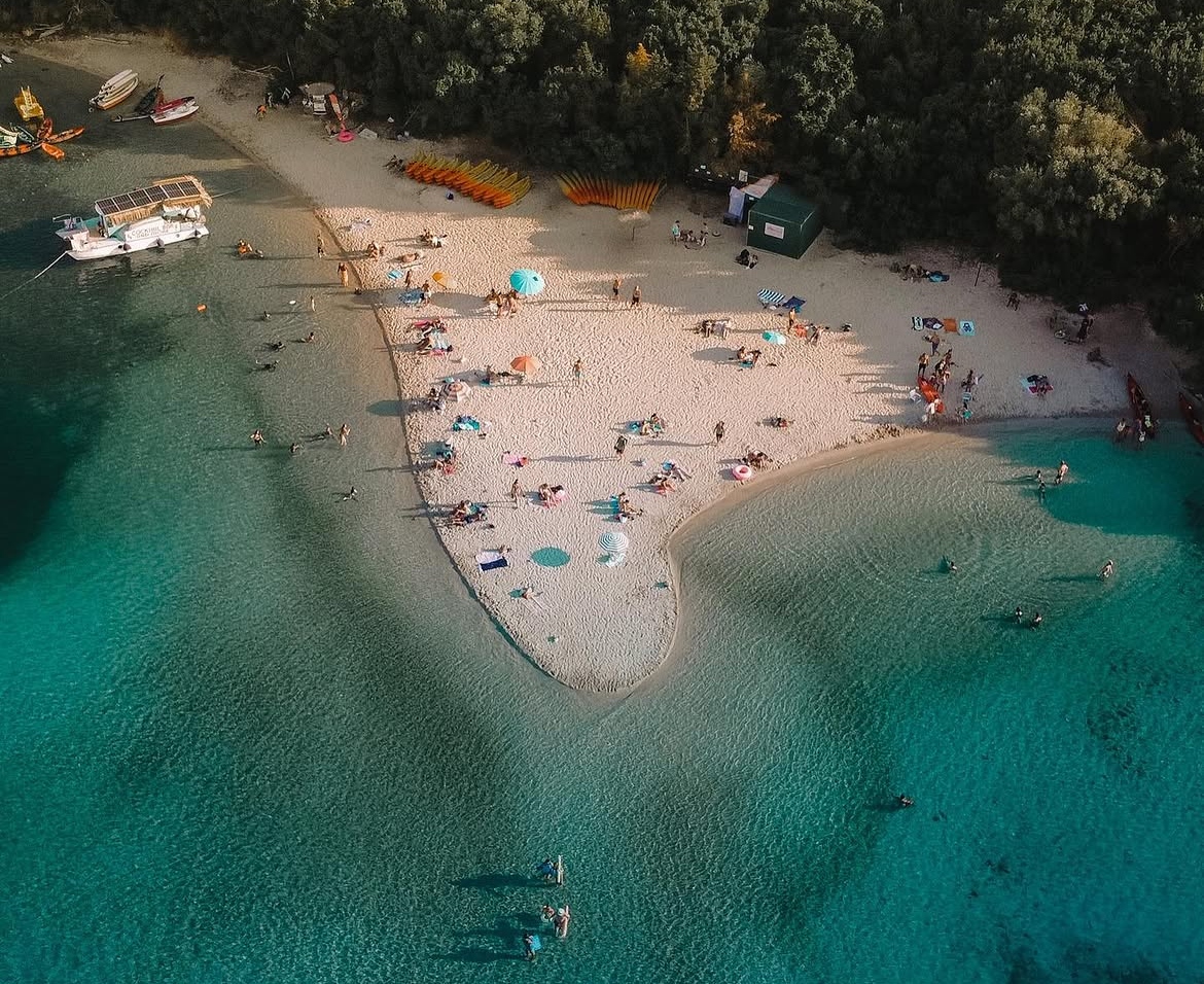Μπέλα Βράκα