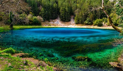 Λίμνη πηγών Λούρου