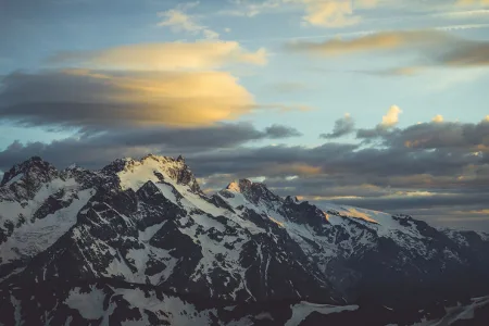 Visit-the-Alpes-in-France3__880