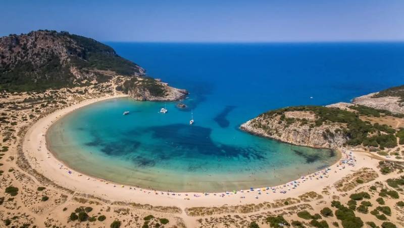 Vanity Fair: Προτείνει Ελλάδα για last minute διακοπές - Ποιους προορισμούς ξεχωρίζει