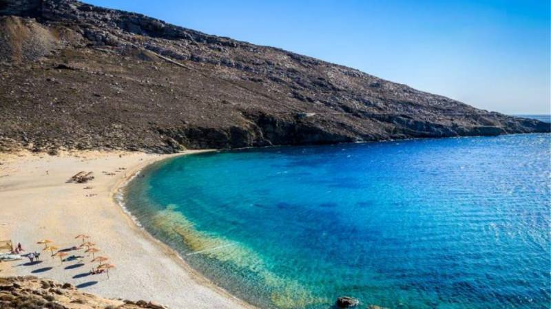 Οι Ρώσοι ψηφίζουν Ελλάδα ως την καλύτερη χώρα για διακοπές στην παραλία