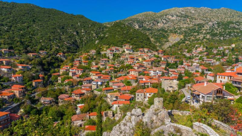 CNN: Τα 17 ομορφότερα ελληνικά χωριά - Η Πελοπόννησος «φιγουράρει» στην πρώτη θέση (pics)