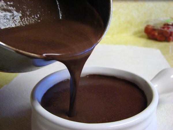 Έτσι θα φτιάξετε μια τέλεια ζεστή σοκολάτα