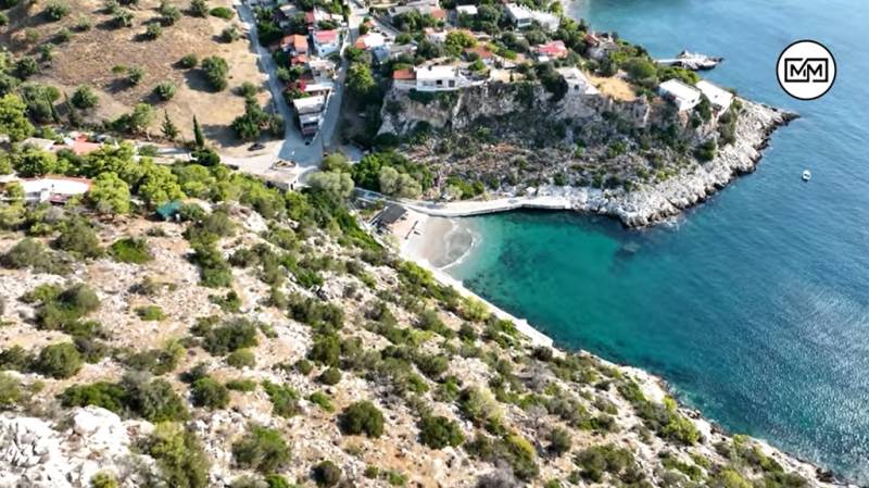 Παραλία Χαρουπιάς: Η ήσυχη γωνιά του Σαρωνικού Κόλπου (Βίντεο)
