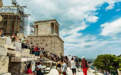 ΤτΕ: Αύξηση στα έσοδα από τον τουρισμό το πρώτο τρίμηνο του 2019