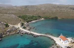 Η μαγική παραλία του Αγίου Ισιδώρου σε ένα από τα πιο φωτογραφημένα μέρη της Χίου (Βίντεο)