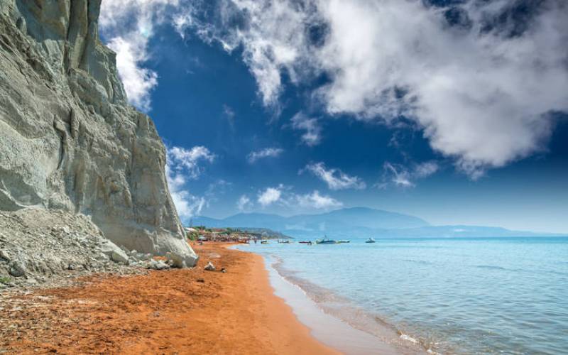 Ξι - Η ονειρική παραλία της Κεφαλονιάς (Βίντεο+φωτογραφίες)