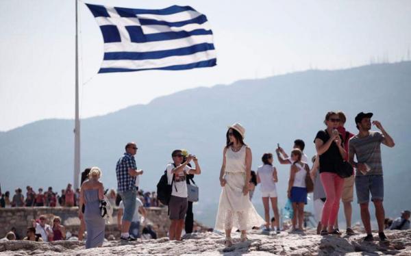 Μεγάλη αύξηση στις αφίξεις Γάλλων τουριστών στην Ελλάδα το 2017