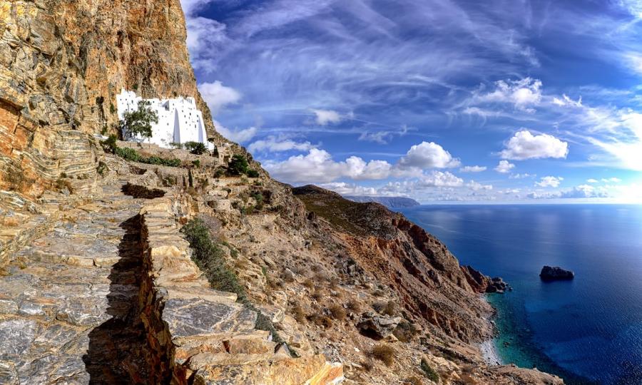 Guardian: Σημαντική επένδυση για τον τουρισμό της Ελλάδας η «επιστροφή» του Χόλιγουντ