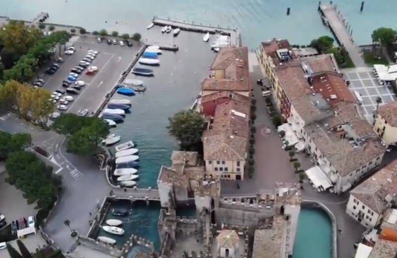 Ιταλία: Ένα αβύθιστο κάστρο βγαλμένο από παραμύθι (Βίντεο)