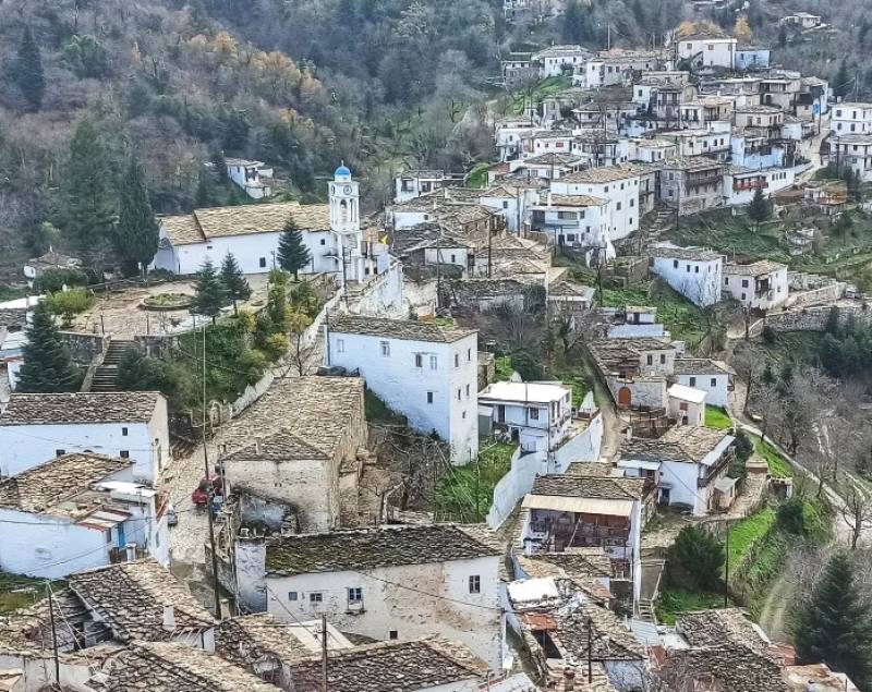 Καστάνιτσα: Ένα χωριό με ιδιαίτερη αρχιτεκτονική στην Αρκαδία (Φωτογραφίες)