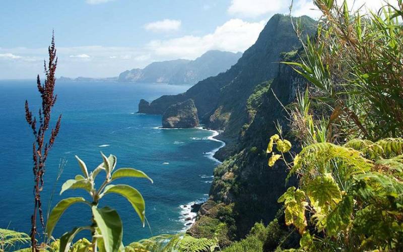 Μαδέρα: Μια εντυπωσιακή βόλτα στα «Πορφυρά νησιά» (Βίντεο)