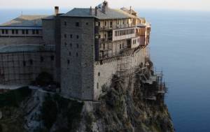 Η περιπλάνηση ενός Ρώσου δημοσιογράφου στο Άγιον Όρος
