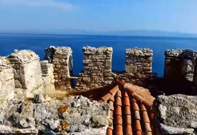 Χαλκιδική - Ο Βυζαντινός πύργος της Νέας Φώκαιας Κασσάνδρας (Βίντεο)