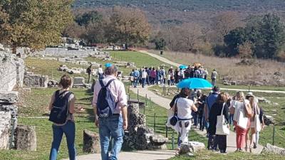 Άνοιξε για τους επισκέπτες η πολιτιστική διαδρομή στα αρχαία θέατρα της Ηπείρου (Βίντεο+φωτογραφίες)