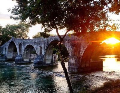 15+1 γεφύρια της Ελλάδας που προκαλούν δέος (vids)