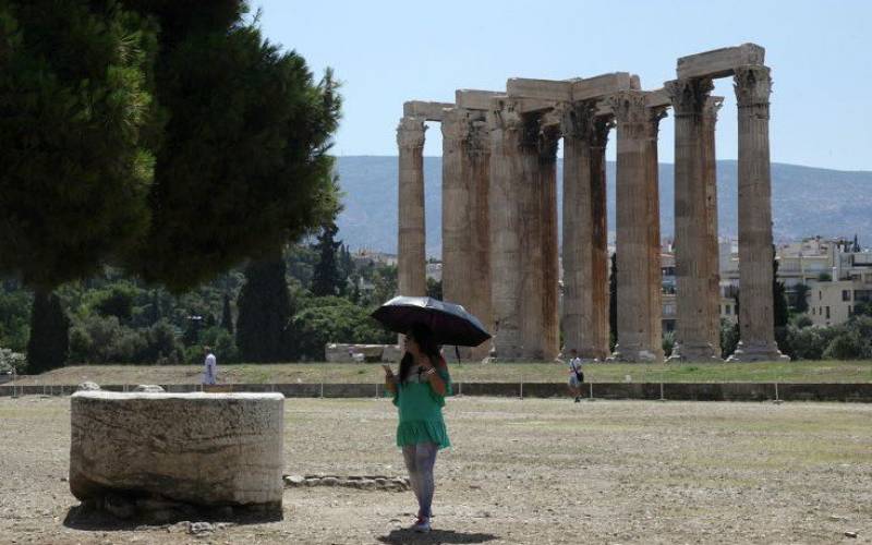 Suddeutsche Zeitung: Η Ελλάδα βιώνει ένα «μπουμ» τουριστών