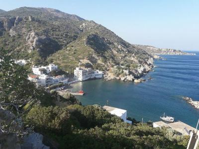 Τα λουτρά της Ικαρίας από ψηλά είναι... όνειρο!