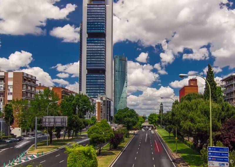 Μαδρίτη - Εναέρια περιπλάνηση πάνω από την πρωτεύουσα της Ισπανίας (Βίντεο)