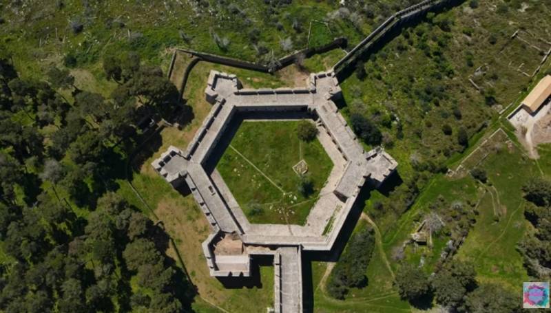 Νιόκαστρο: Το εντυπωσιακό φρούριο της Πύλου (Βίντεο)