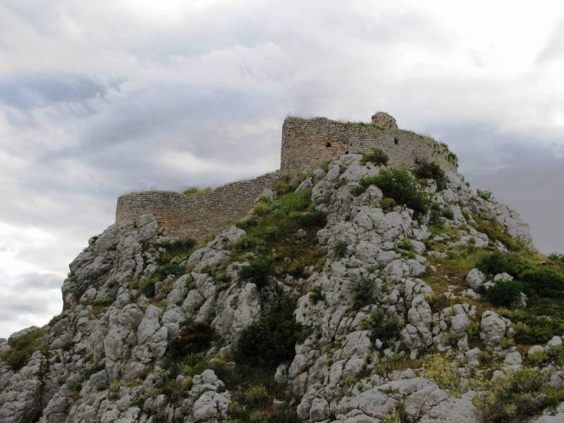 Πεντεσκούφι: Ένα μικρό κάστρο της Πελοποννήσου (Βίντεο)