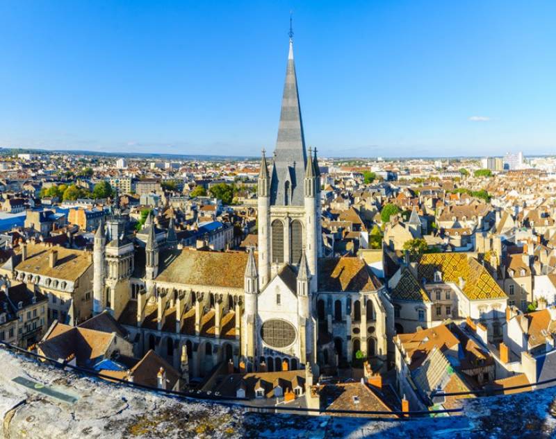 Ντιζόν: Η γοητευτική, μεσαιωνική πόλη της Γαλλίας (Βίντεο)