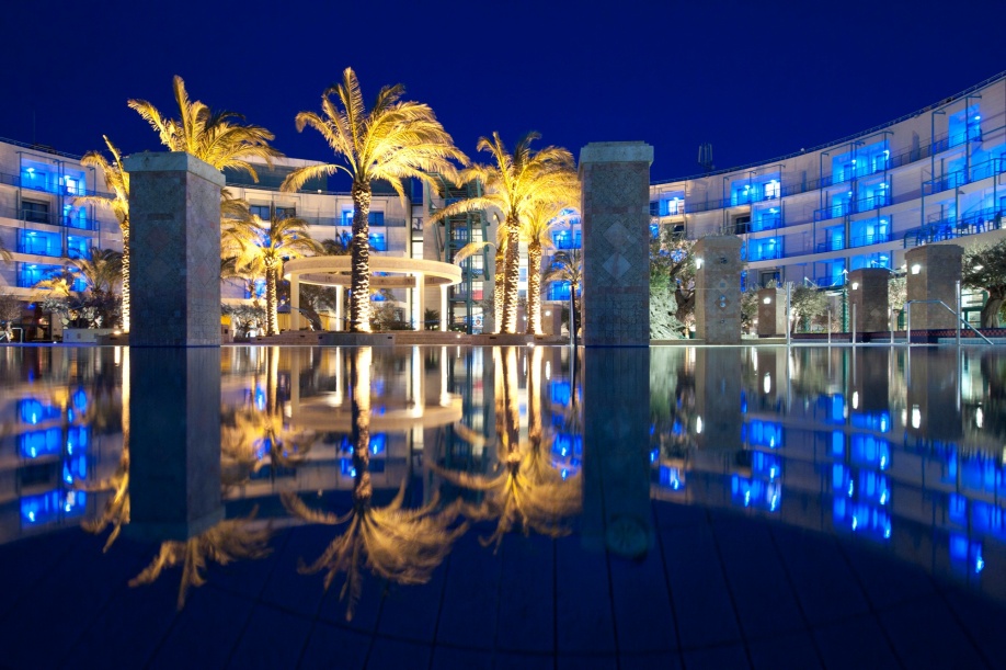 Club Hotel Casino Loutraki: Ανακοίνωση διάψευσης για το κλείσιμό του