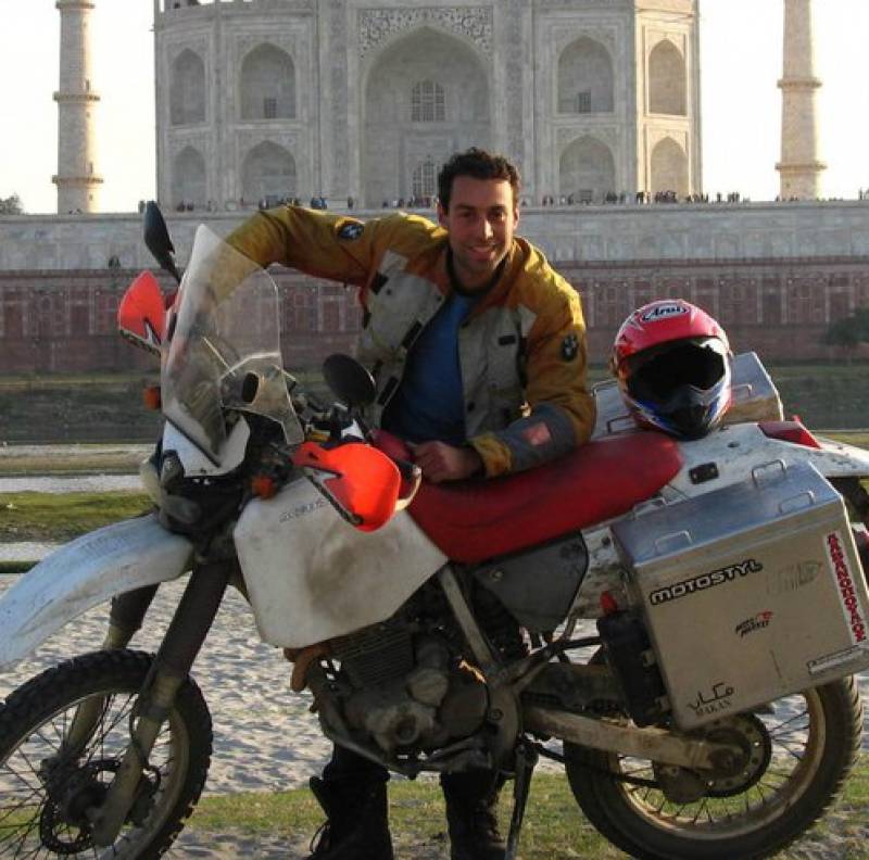 Live Trip Traveller - Ο Ηλίας Βροχίδης γυρνά τον κόσμο με τη μοτοσικλέτα του! (Βίντεο)