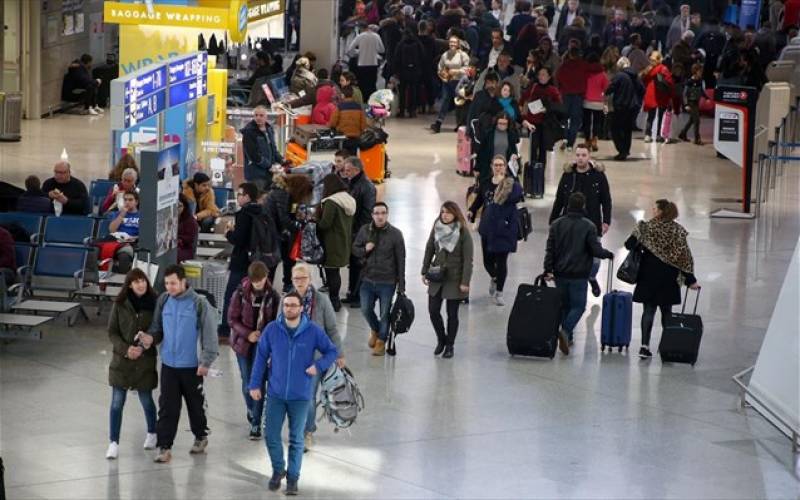 Αύξηση 8,4% στη διακίνηση επιβατών στα ελληνικά αεροδρόμια το α&#039; τετράμηνο