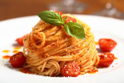 Λιγκουίνι... con pomodoro e basilico
