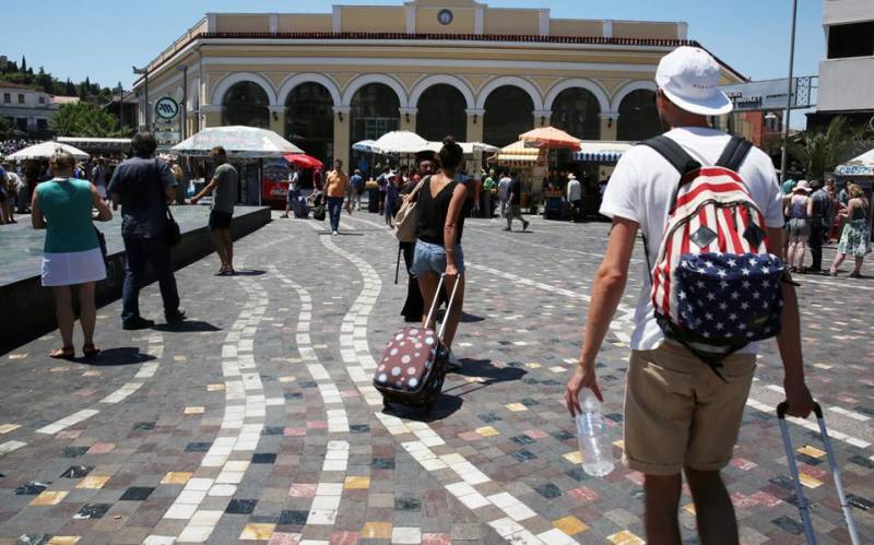 ΤτΕ: Αύξηση τουριστών κατά 22,3% τον Ιούνιο