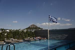 Ξεμένουν από Έλληνες πελάτες τα ελληνικά ξενοδοχεία - Τι αναφέρει έκθεση του ΙΤΕΠ