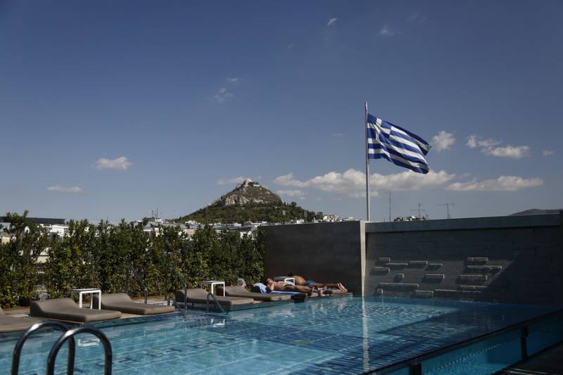 Ξεμένουν από Έλληνες πελάτες τα ελληνικά ξενοδοχεία - Τι αναφέρει έκθεση του ΙΤΕΠ