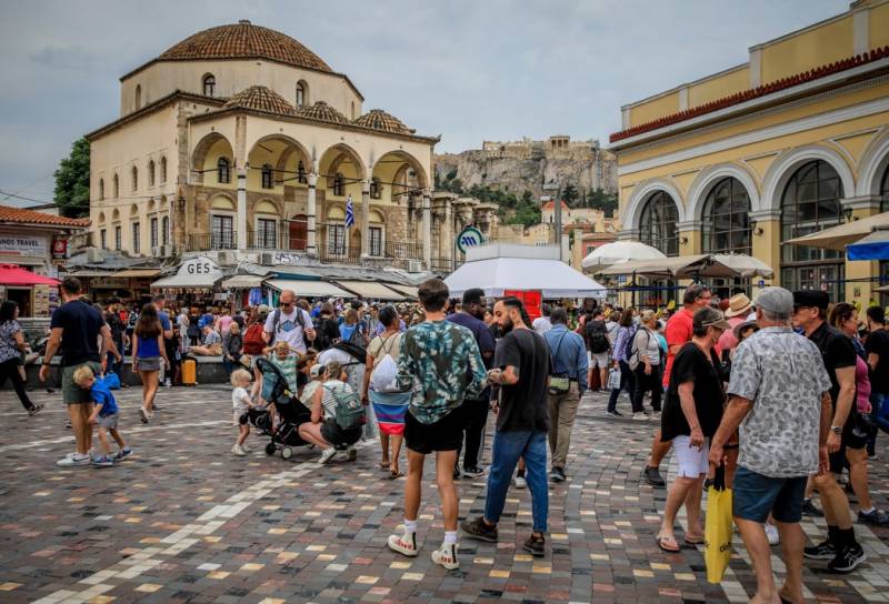 Περισσότεροι από 32 εκατομμύρια τουρίστες επισκέφθηκαν την Ελλάδα το 2023