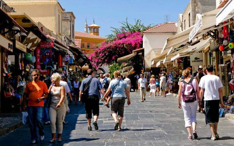 Πάνω από 4 εκ. γερμανοί τουρίστες φέτος στην Ελλάδα