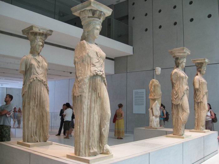 Ταχύρρυθμα προγράμματα για ξεναγούς από το Υπουργείο Τουρισμού