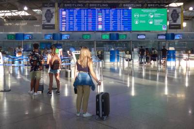 Άνοδος κατά 82,6% στις αφίξεις επιβατών εξωτερικού τον Αύγουστο