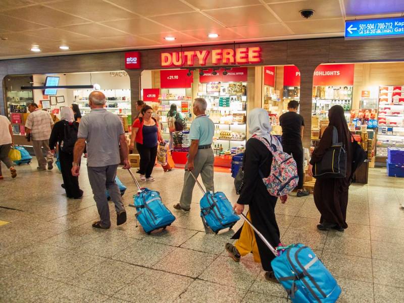 Insider: Πώς τα αεροδρόμια μας παρασύρουν για να ξοδέψουμε χρήματα (φωτο)