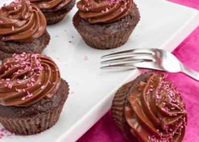 Cupcakes με παντζάρι και επικάλυψη σοκολάτας