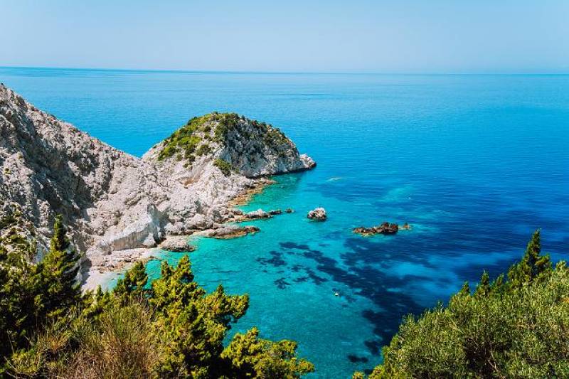 Focus: Τα πέντε ελληνικά νησιά που προτείνει στους Γερμανούς για διακοπές (pics)